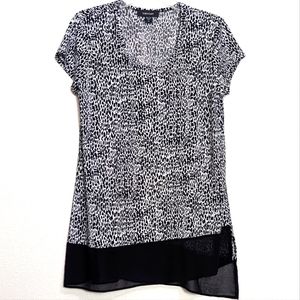 KAREN KANE M Top Sheer Hemline Scoop Neck Black White Business Casual